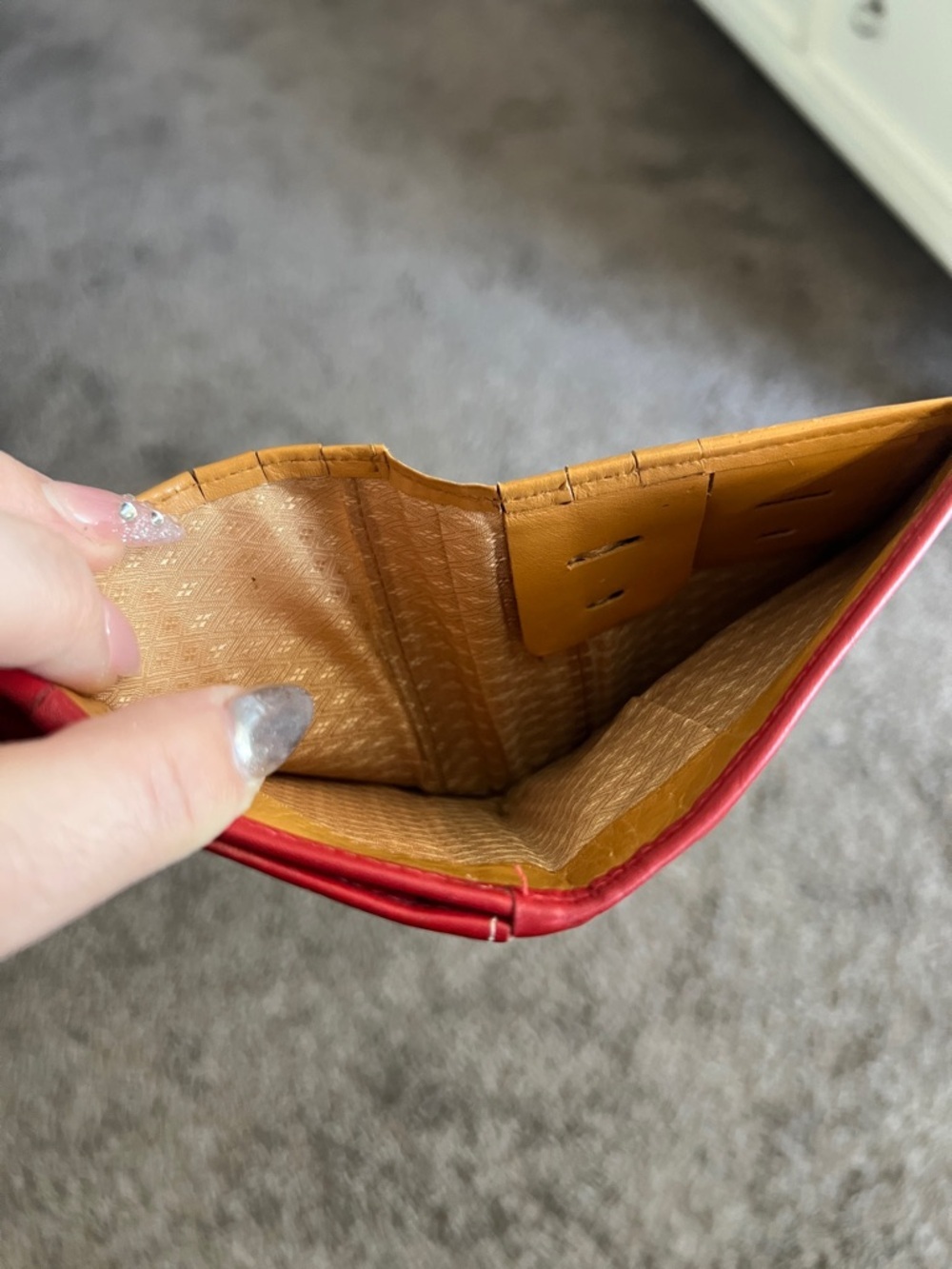 Red Leather Buckle Wallet - Picture 5 of 5